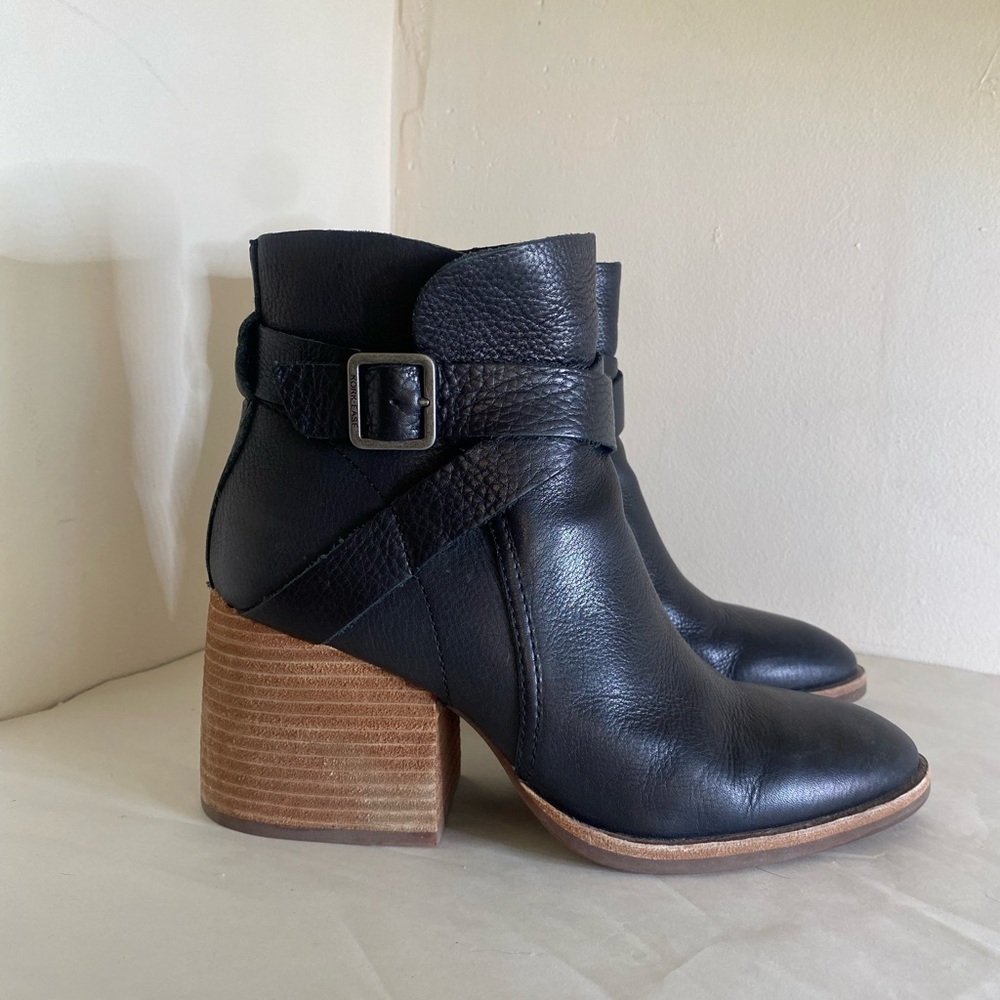 Kork-Ease Joelle Booties heeled chunky ankle boot size 7.5 Leather buckle